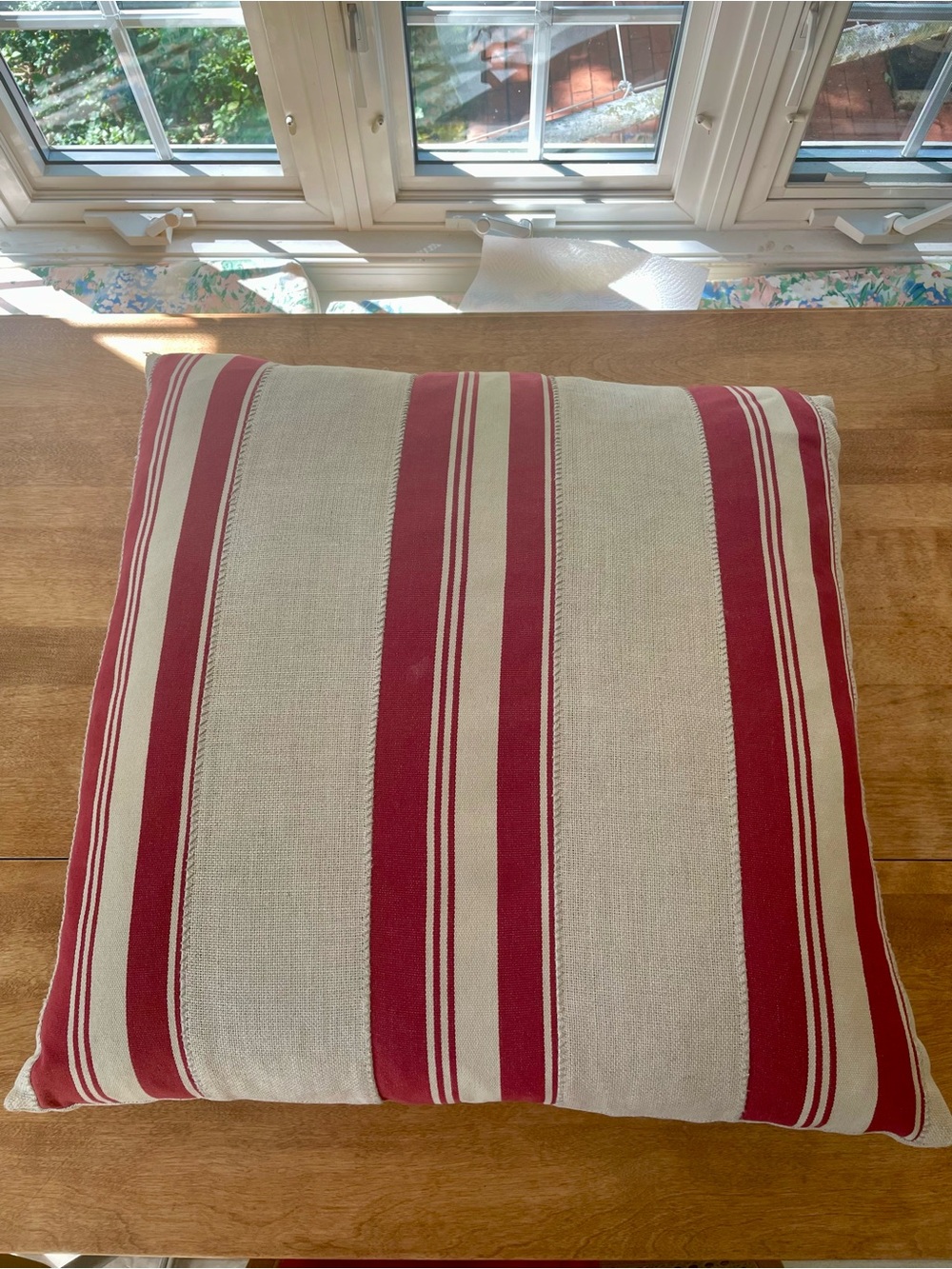 Pottery Barn Greer Red Stripe Pillow Cover 22"x22" FEATHER INSERT INCLUDED - Picture 4 of 4